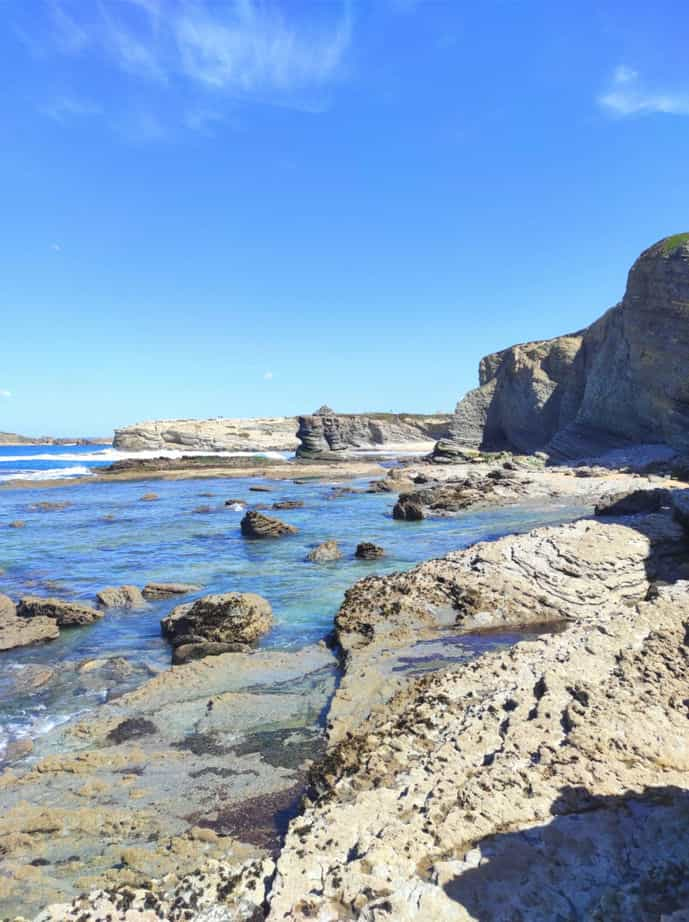 Foto da Marginal Norte de Peniche, Praia da Maya e rochedo Boneca