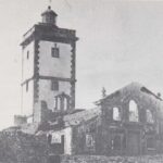 Foto preto e branco Peniche Antigo de Farol do Cabo Carvoeiro e ruínas da Capela de Nossa Senhora da Vitória, em 1906