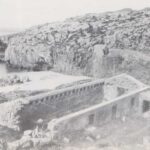Foto preto e branco Peniche Antigo de Ruínas da Fortificação do Porto D’Areia, nos anos 20