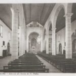 Foto preto e branco Peniche Antigo de interior da Igreja de São Pedro no século XX